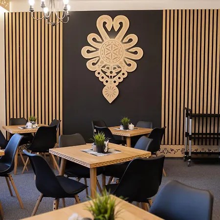 Janosik Guest house 3*