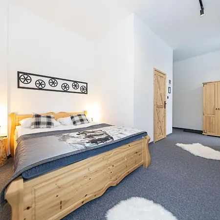 Janosik ゲストハウス 3*