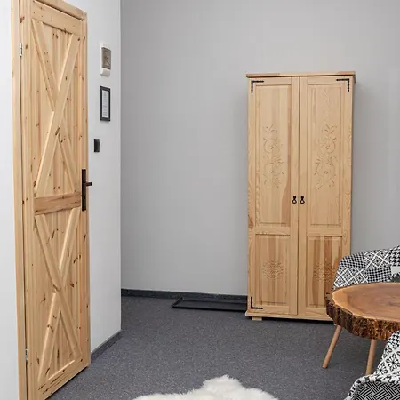 Janosik ゲストハウス ザコパネ