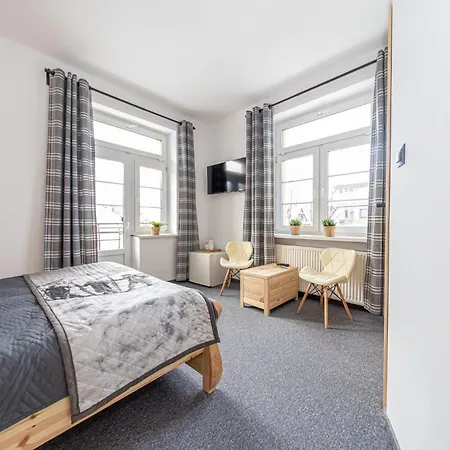 Janosik ゲストハウス 3*