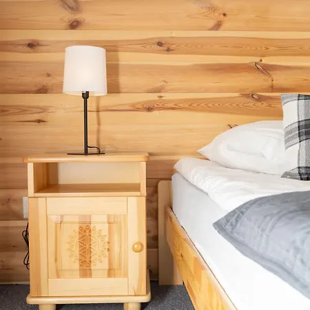 Janosik ゲストハウス ザコパネ