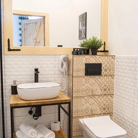 Janosik ゲストハウス 3*