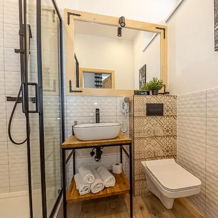 Janosik ゲストハウス ザコパネ