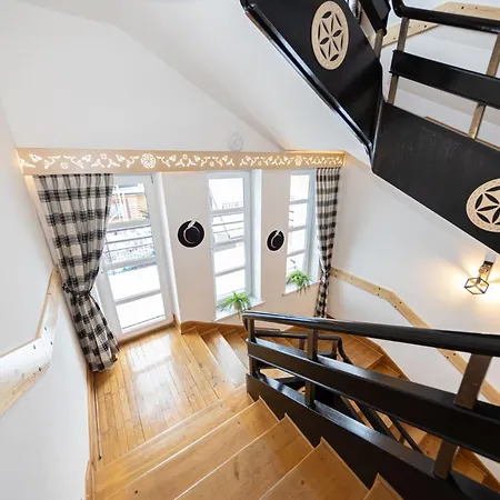 ゲストハウス Janosik ザコパネ